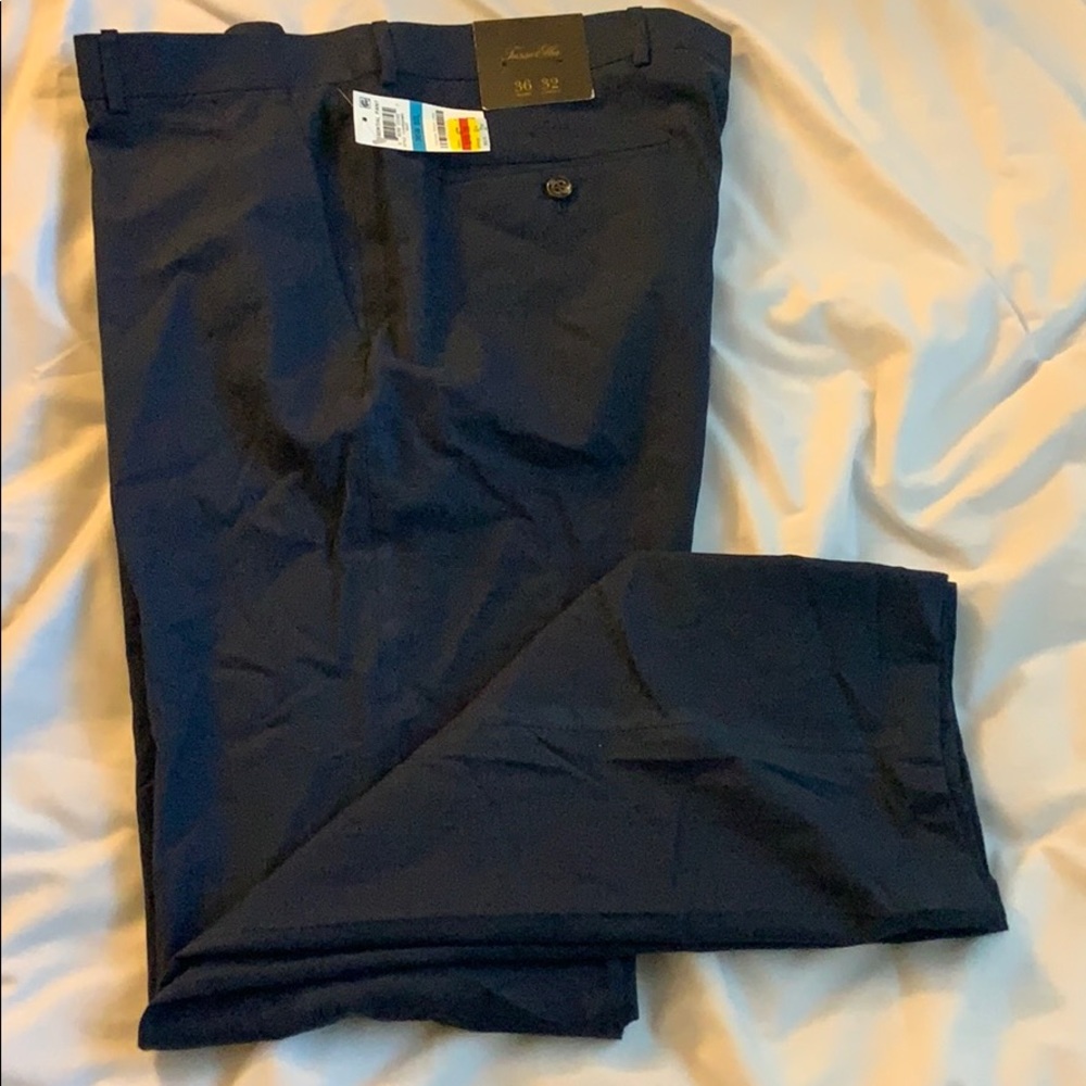 Essential Pant - Picture 2 of 2